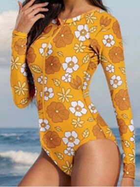 Zando Brand NWOT Women's Medium Yellow Orange Floral Print Rash Guard Swimsuit